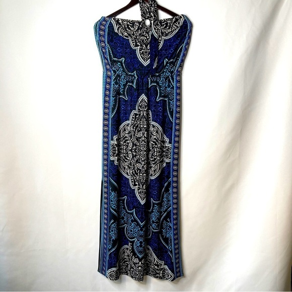 White House Black Market Dresses & Skirts - White House Black Market Women’s Halter Neck Bohemian Print Maxi Dress Size S